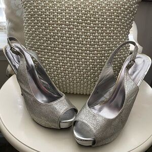 Michaelangelo Silver Glitter Slingback Heels